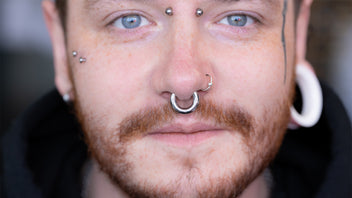 A Guide to Septum Stretching with Custom Plugs