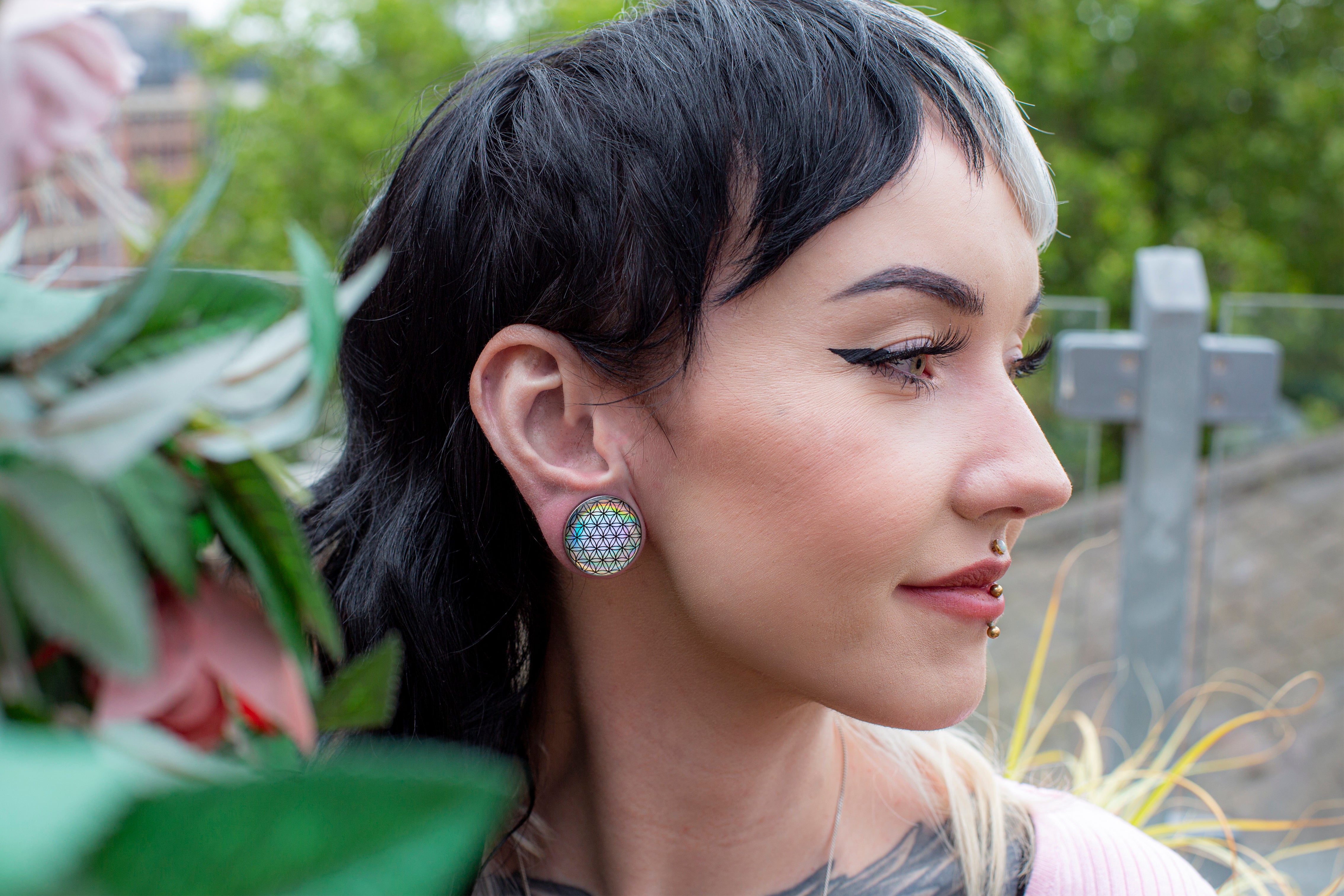 20+ Inspiring Pictures of Women/Girls with Stretched Ears